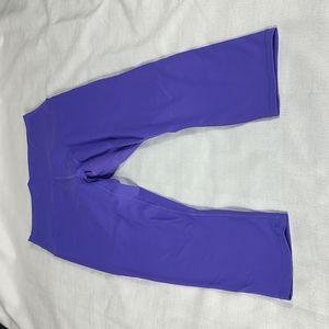 Zyia Active Purple Casual Workout Active Capri Length Leggings Size 8-10